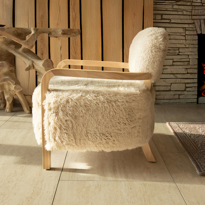 Fauteuil Yack effet fourrure beige